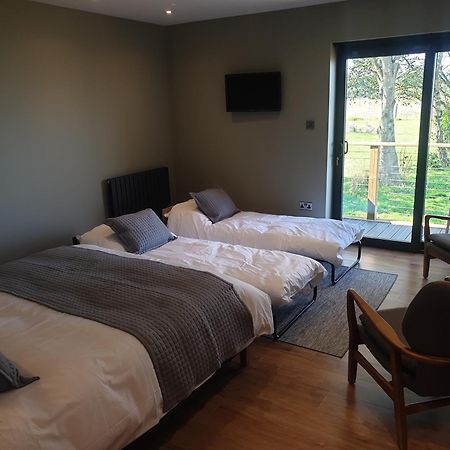 Open Acres Accommodation And Airport Parking Backwell Exterior foto