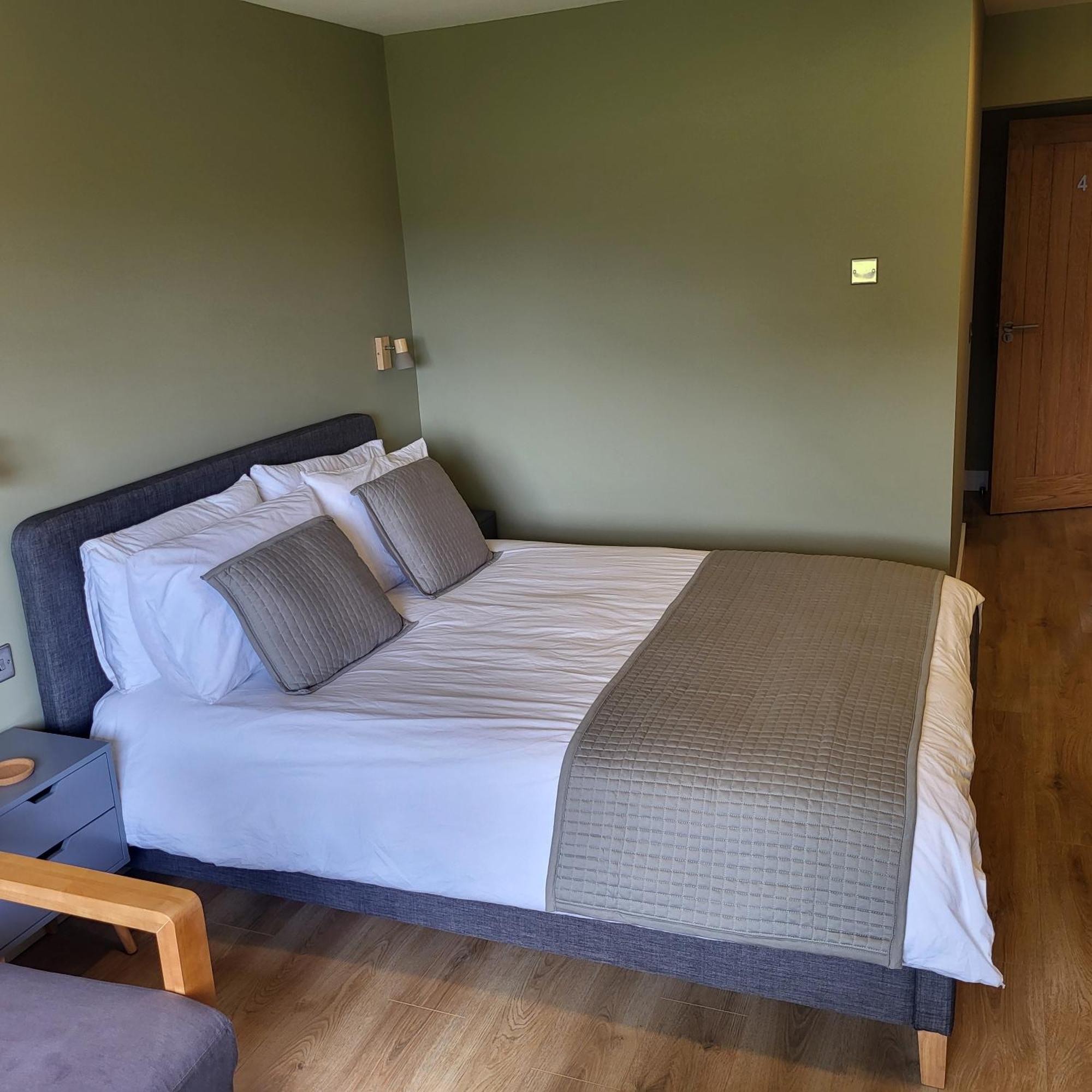 Open Acres Accommodation And Airport Parking Backwell Exterior foto